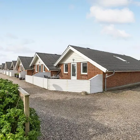 Rohan - 2-2km From The Sea By Interhome Lejlighed *