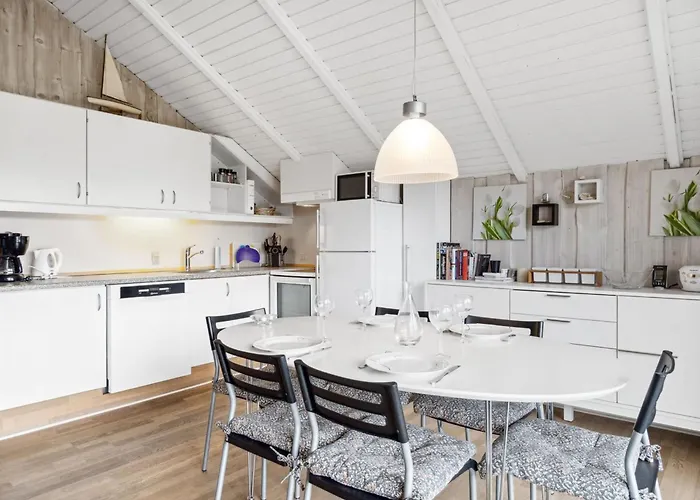 Lejlighed Rohan - 2-2km From The Sea By Interhome