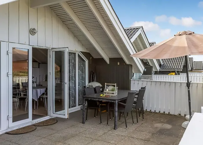 Rohan - 2-2km From The Sea By Interhome *